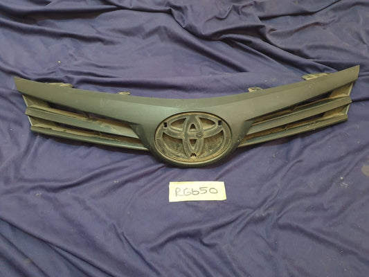 Toyota Corolla Radiator Grille - Wear and Tear