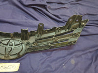 Toyota Corolla Radiator Grille - Wear and Tear