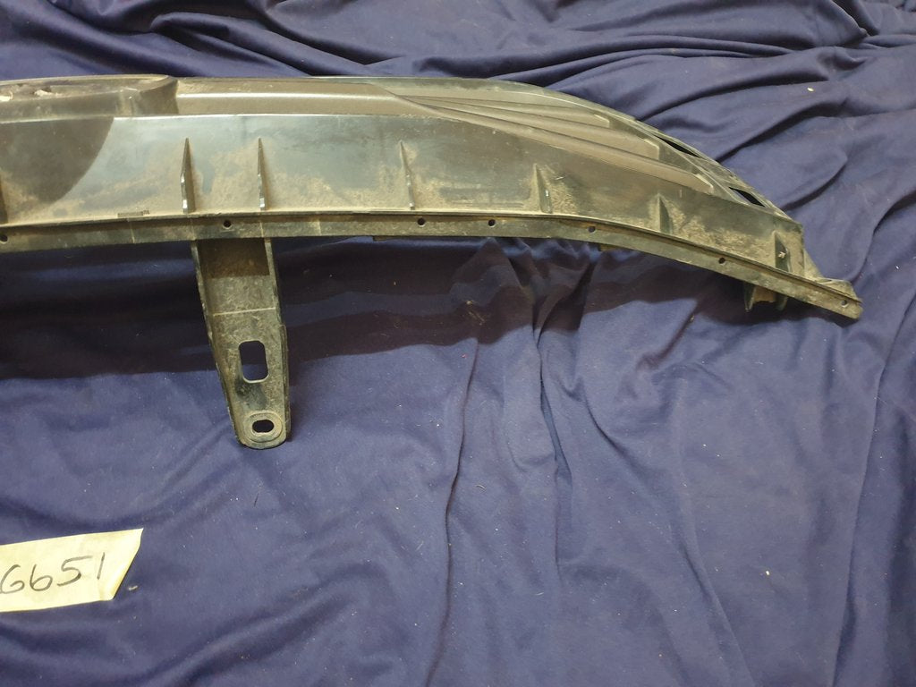 Toyota Hilux Radiator Grille - Wear and Tear