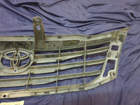 Toyota Hilux Radiator Grille - Wear and Tear