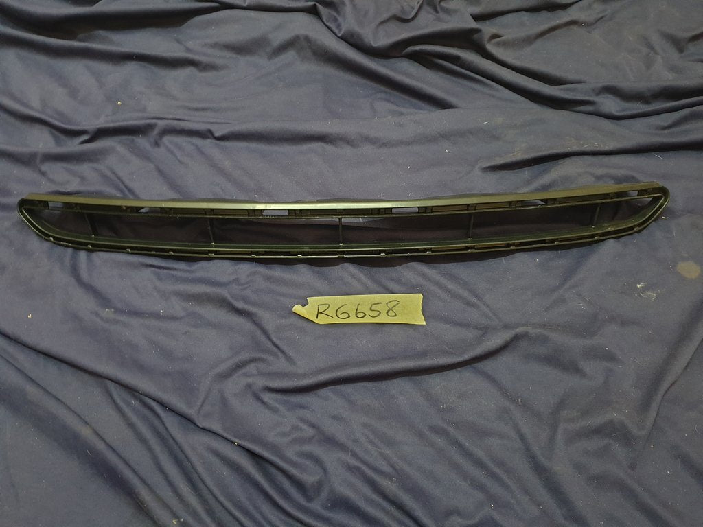 Toyota Yaris Front Bumper Lower Grille