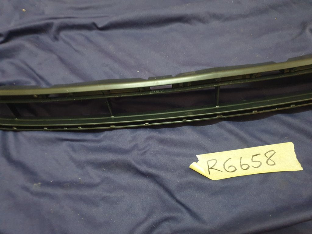 Toyota Yaris Front Bumper Lower Grille