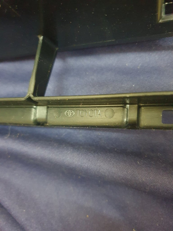 Toyota Yaris Front Bumper Lower Grille