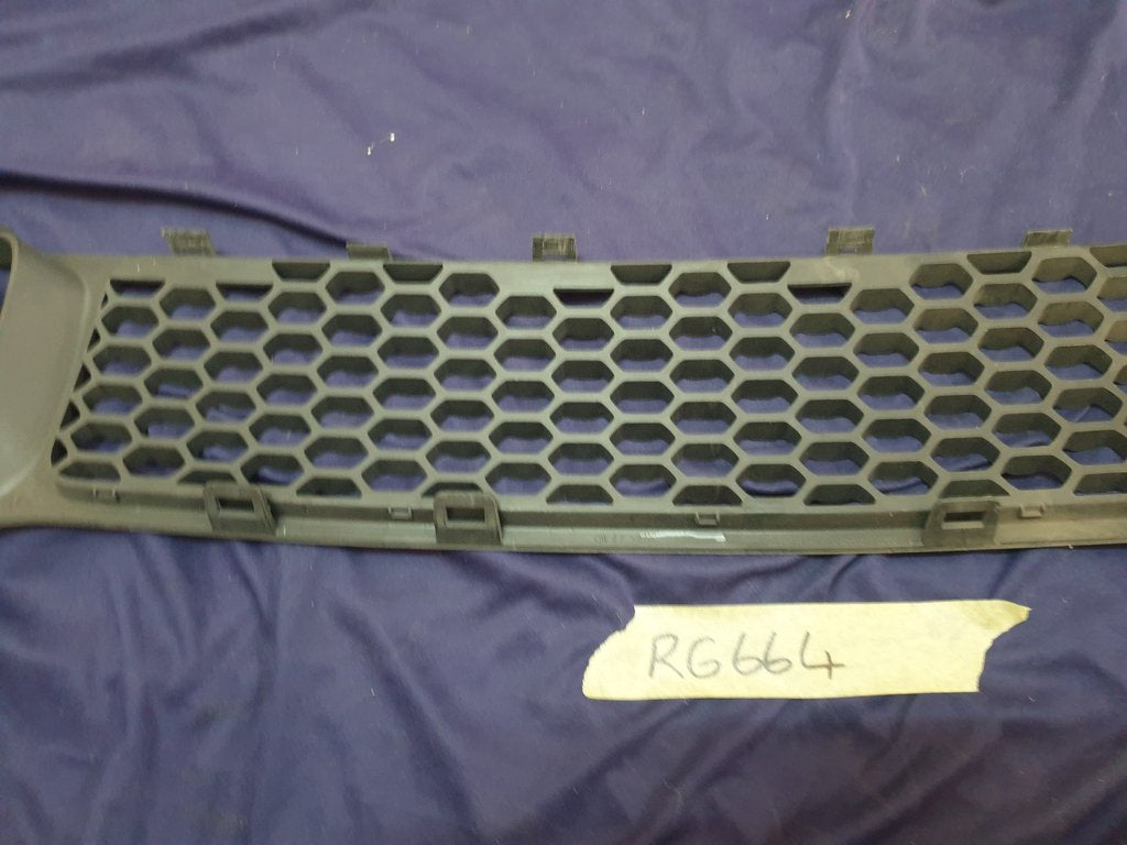 Jeep Grand Cherokee Front Bumper Lower Grille