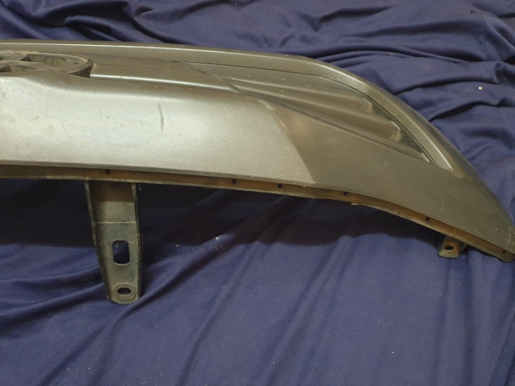 Toyota Hilux Radiator Grille - Wear and Tear, Scratches