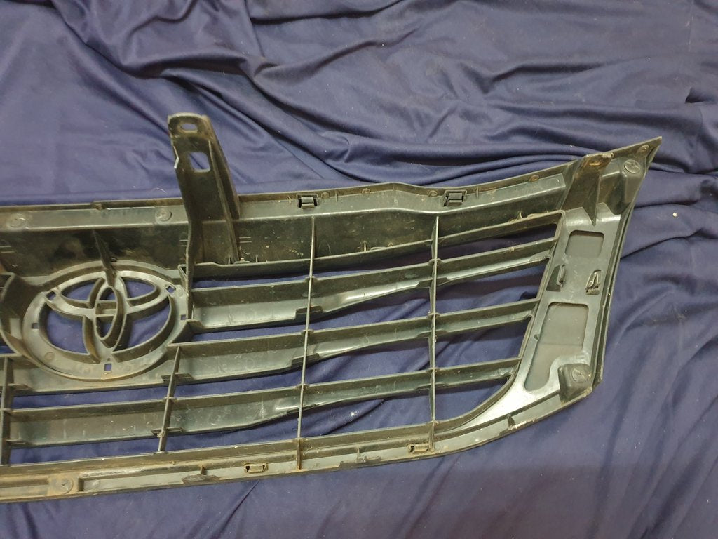Toyota Hilux Radiator Grille - Wear and Tear, Scratches