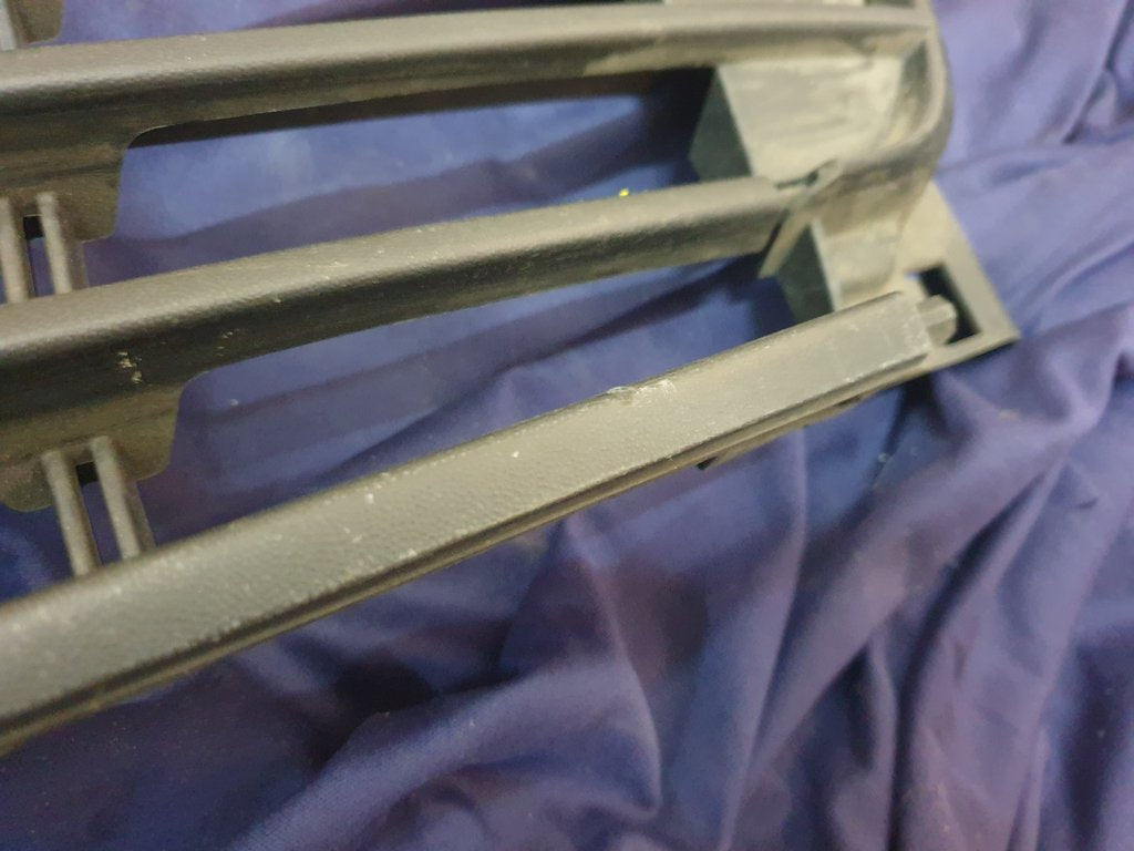 Volkswagen Polo Front Bumper Lower Center Grille