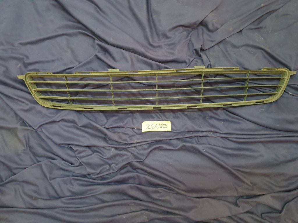 Toyota Corolla Front Bumper Lower Grille