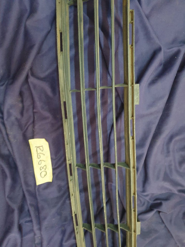Toyota Corolla Front Bumper Lower Grille