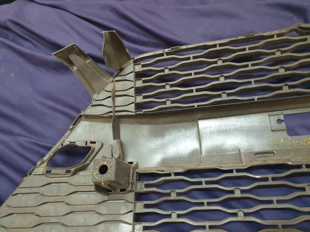 Toyota Aygo Front Bumper Lower Grille