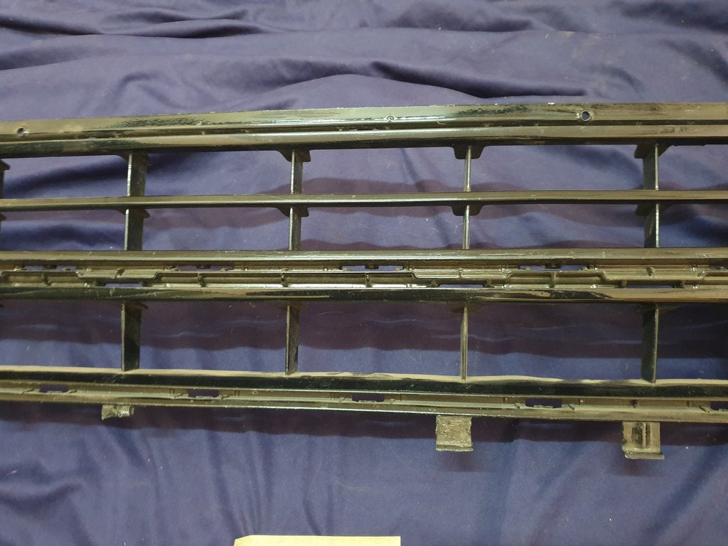 Volkswagen Polo Front Bumper Lower Grille