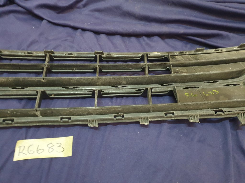 Volkswagen Polo Front Bumper Lower Grille