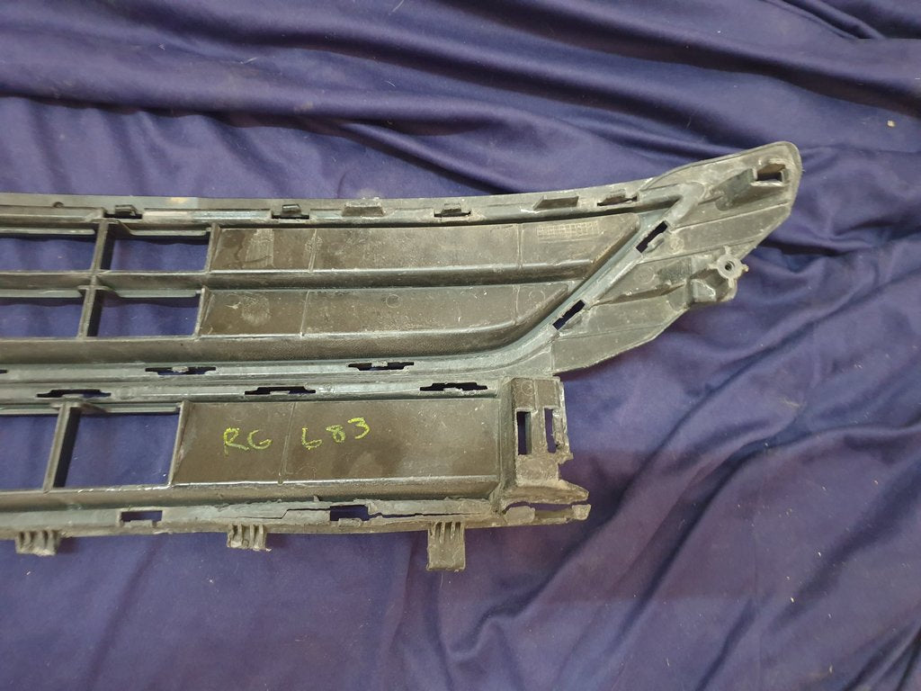 Volkswagen Polo Front Bumper Lower Grille