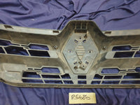 Renault Kwid Radiator Grille - Light Wear and Tear