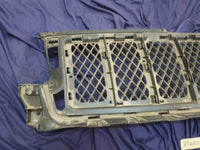 Jeep Grand Cherokee Radiator Grille Backing - Wear and tear