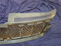 Jeep Grand Cherokee Radiator Grille Backing - Wear and tear