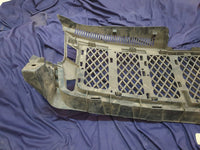 Jeep Grand Cherokee Radiator Grille Backing - Wear and tear
