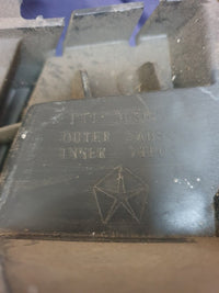 Jeep Grand Cherokee Radiator Grille Backing - Wear and tear