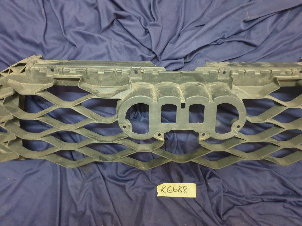 Audi Q3 Radiator Grille Backing