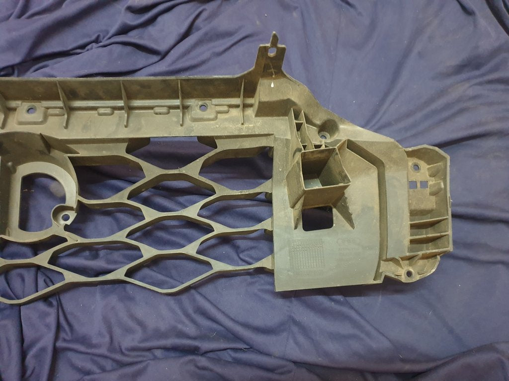 Audi Q3 Radiator Grille Backing