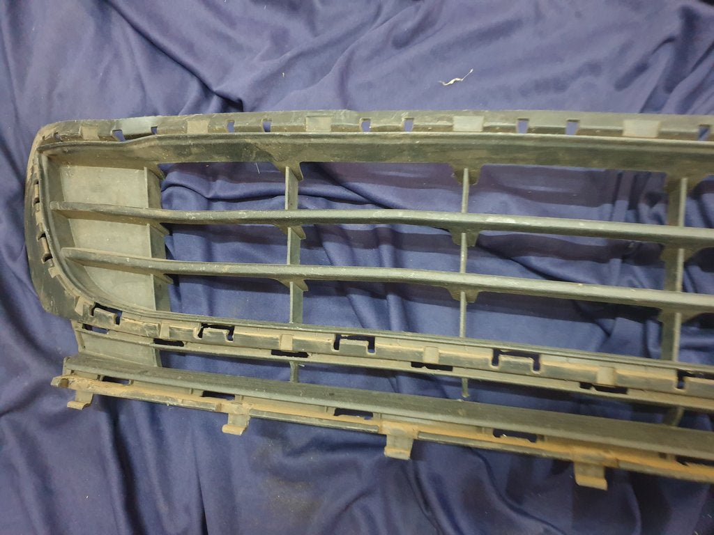 Volkswagen Golf VII Front Bumper Lower Grille