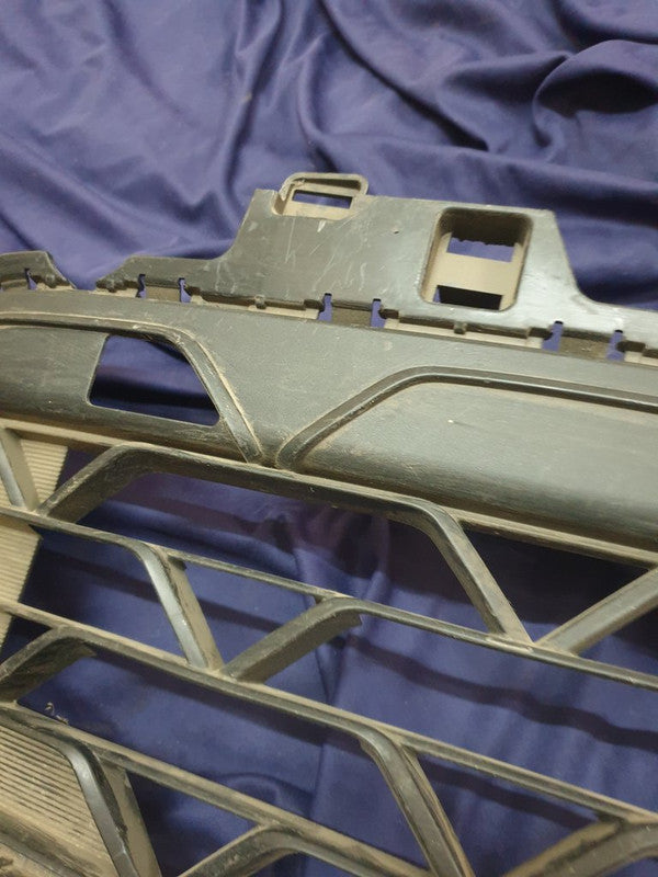 KIA Rio IV Front Bumper Lower Grille