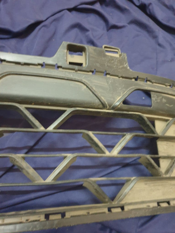 KIA Rio IV Front Bumper Lower Grille