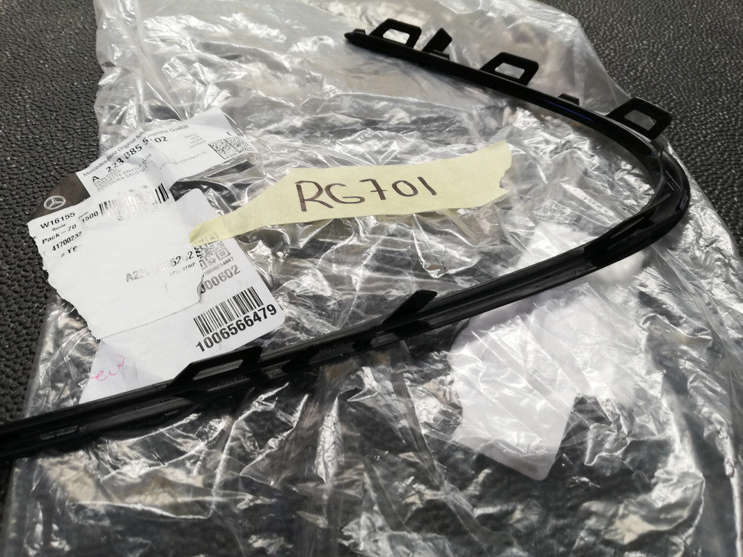 Mercedes-Benz S-Class W223 2022 Right Front Bumper Moulding Trim