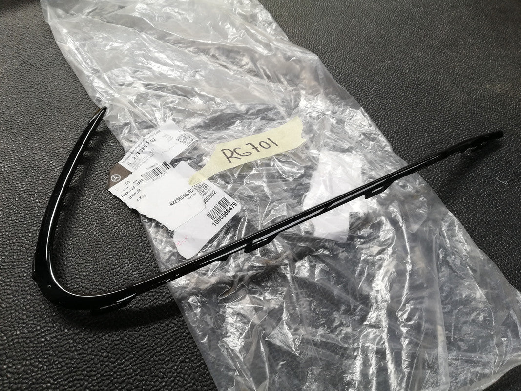 Mercedes-Benz S-Class W223 2022 Right Front Bumper Moulding Trim