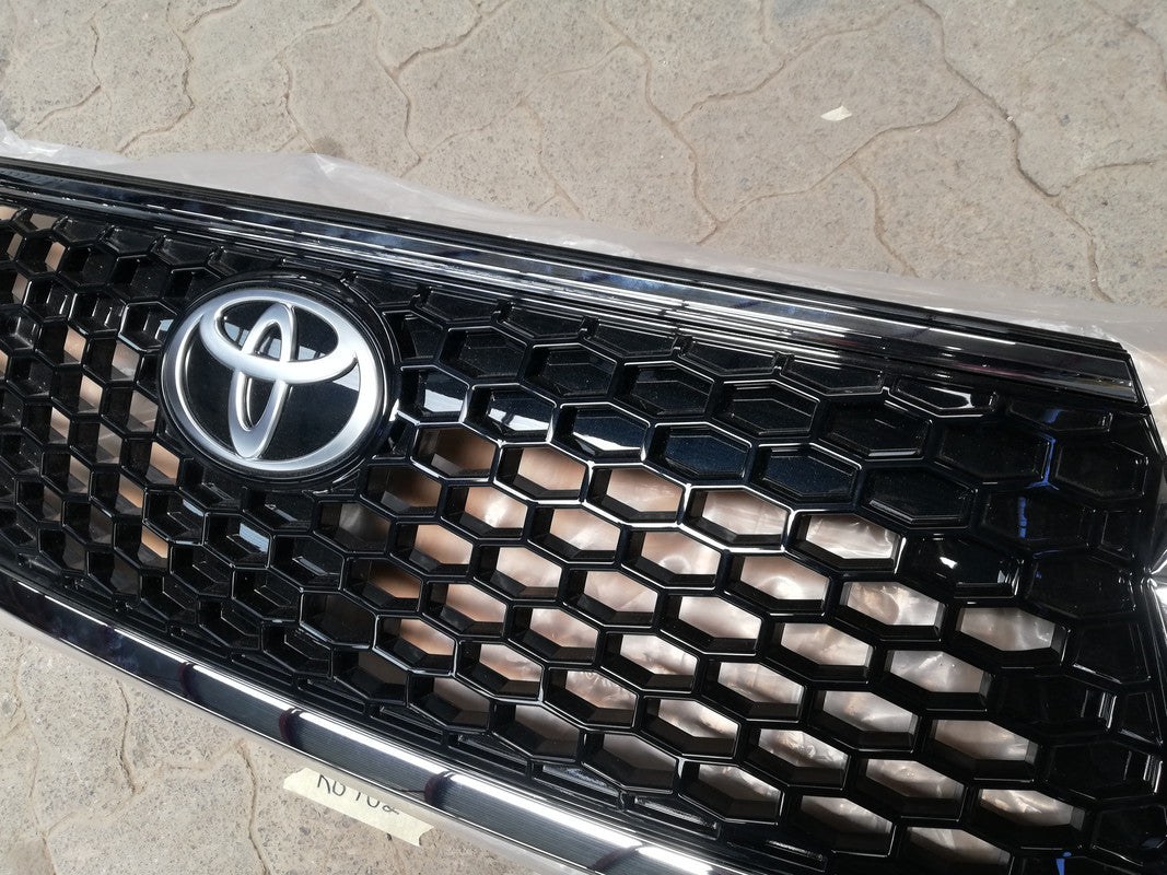 Toyota Rumion Base Model 2023 Radiator Grille