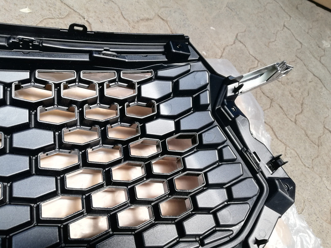 Toyota Rumion Base Model 2023 Radiator Grille