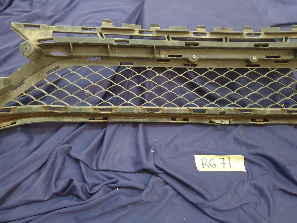 Mercedes-Benz C-Class W205 Front Bumper Lower Mesh Grille