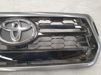 Toyota Hilux Radiator Grille Assy with Emblem/Badge