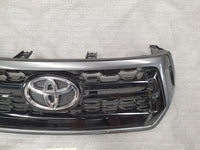 Toyota Hilux Radiator Grille Assy with Emblem/Badge