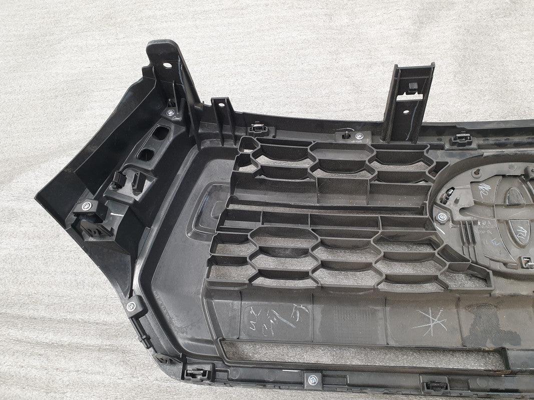 Toyota Hilux Radiator Grille Assy with Emblem/Badge