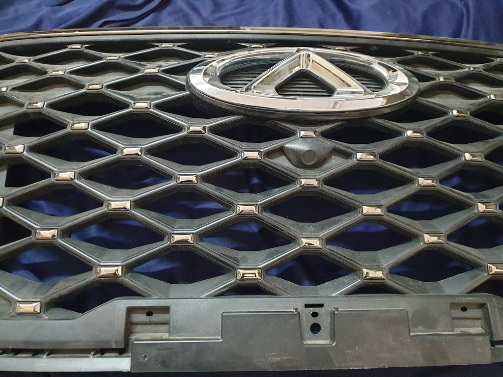 Chery Tiggo 7 Pro Radiator Grille - Light Wear and Tear