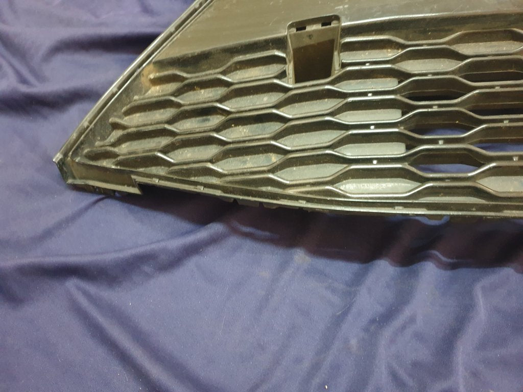 Toyota Aygo Front Bumper Lower Grille