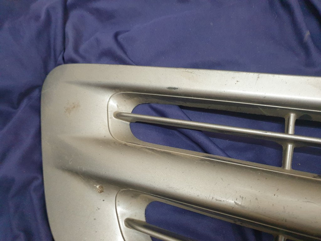 Original Used Hino Ranger Radiator Grille - Wear and Tear