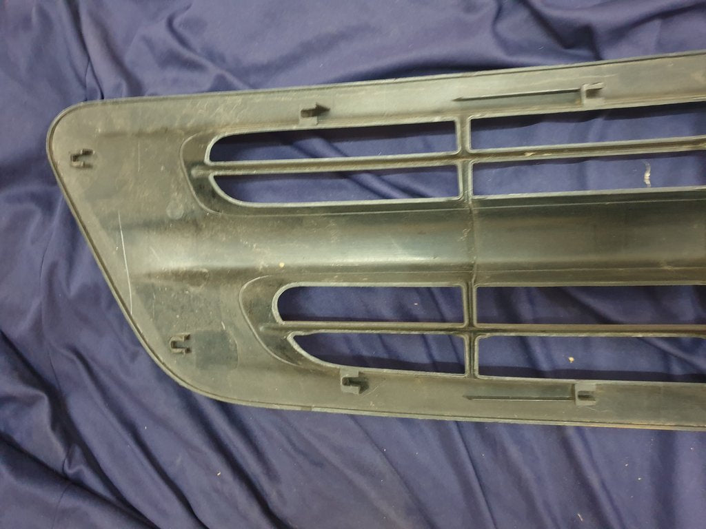 Original Used Hino Ranger Radiator Grille - Wear and Tear