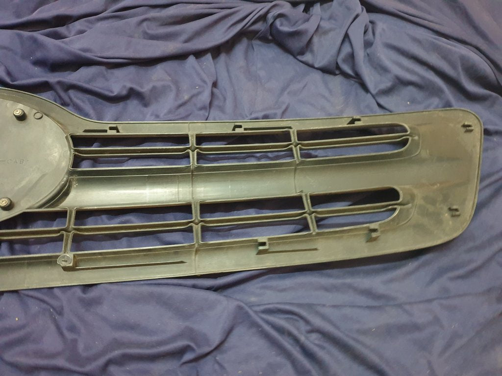 Original Used Hino Ranger Radiator Grille - Wear and Tear