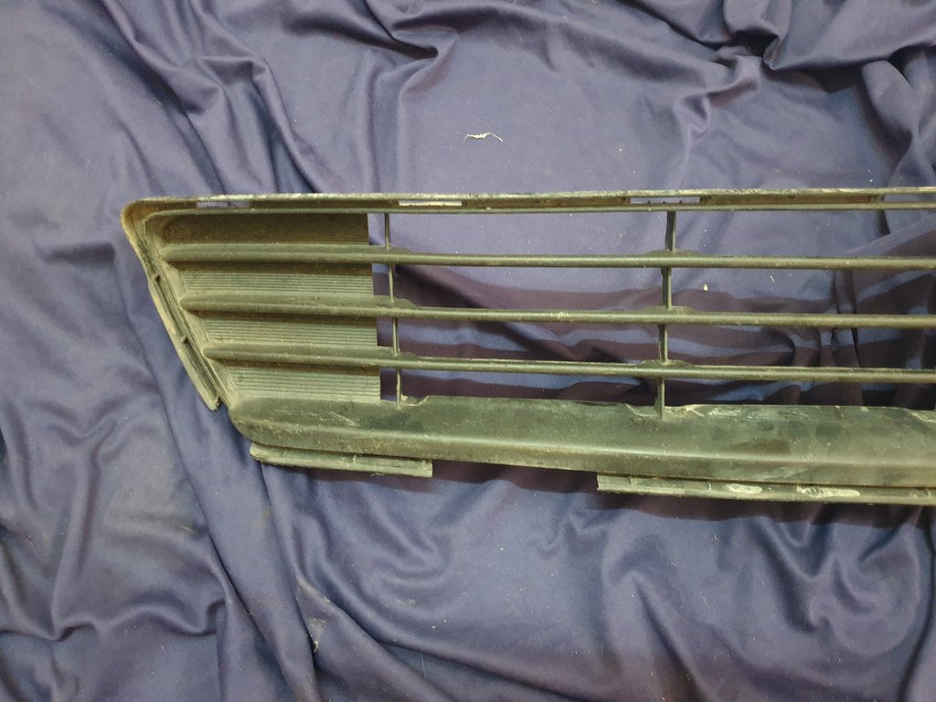 Toyota Corolla Front Bumper Lower Grille