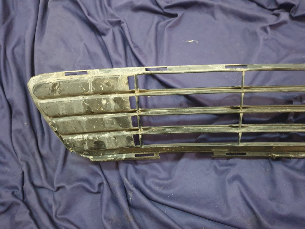 Toyota Corolla Front Bumper Lower Grille