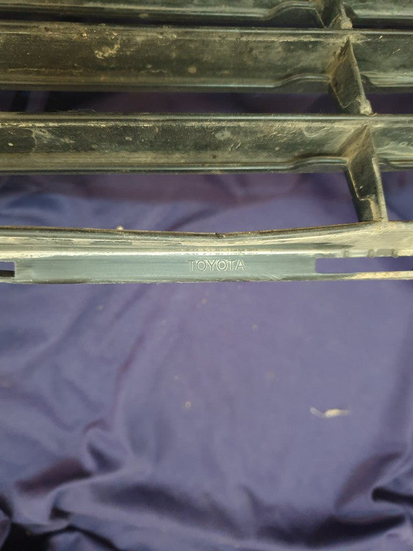 Toyota Corolla Front Bumper Lower Grille