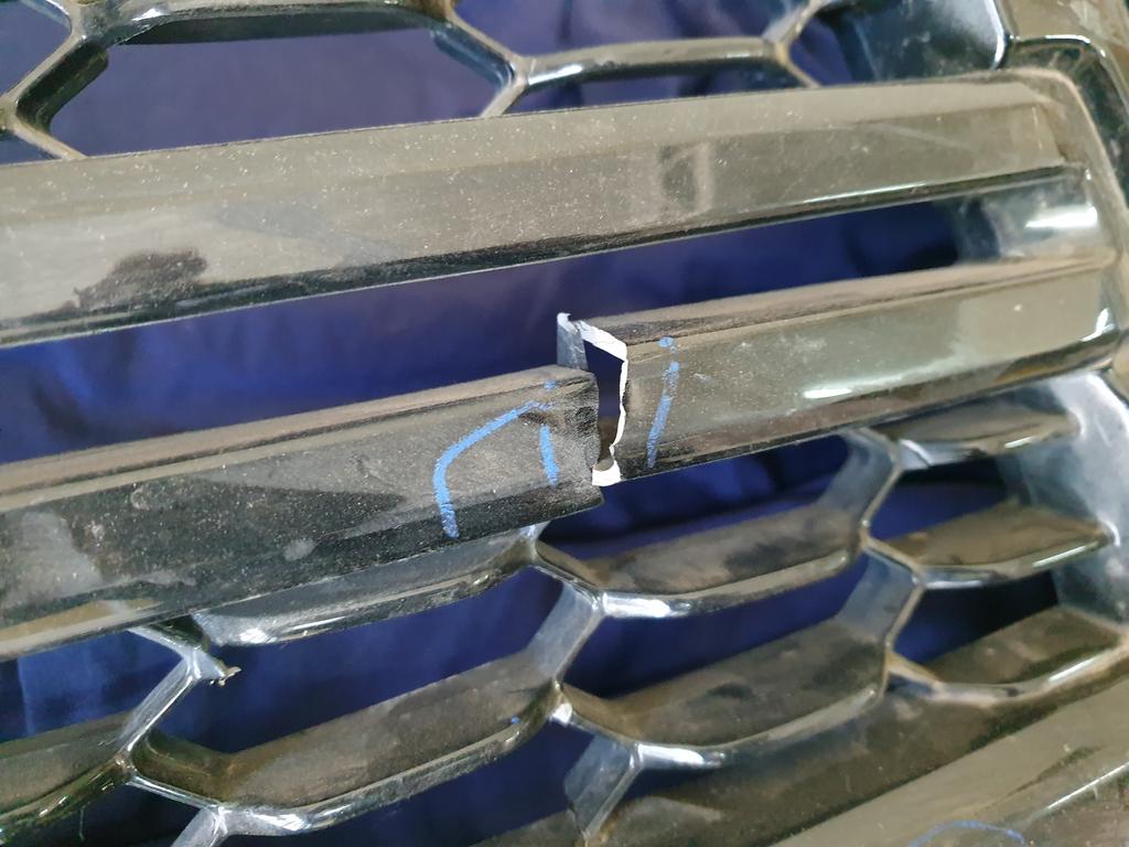 Toyota Hilux Radiator Grille - Wear and Tear, Scuffs