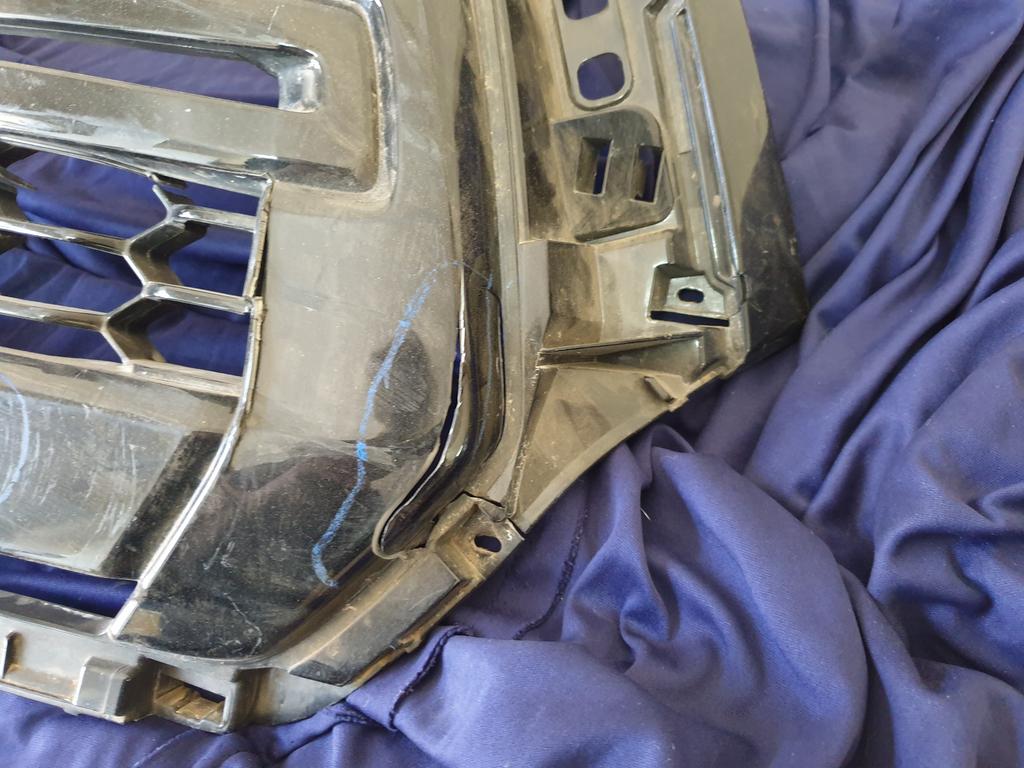 Toyota Hilux Radiator Grille - Wear and Tear, Scuffs