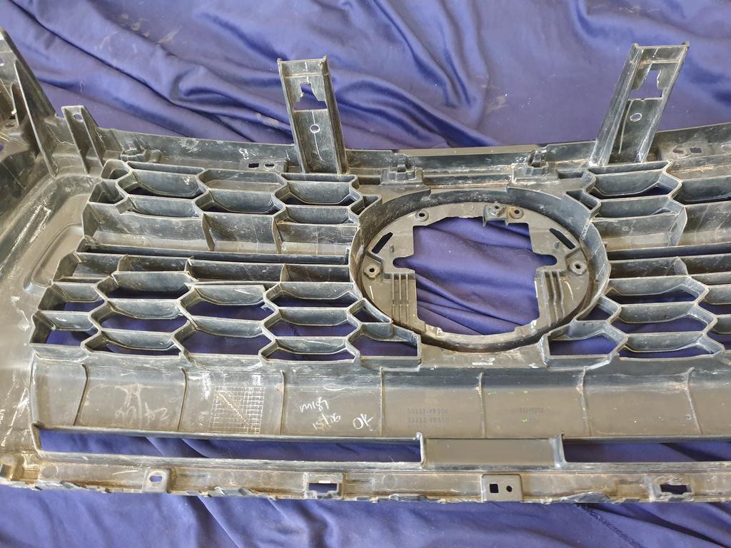 Toyota Hilux Radiator Grille - Wear and Tear, Scuffs