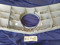 Mercedes-Benz B-Class W245 Radiator Grille - Wear and Tear Crack