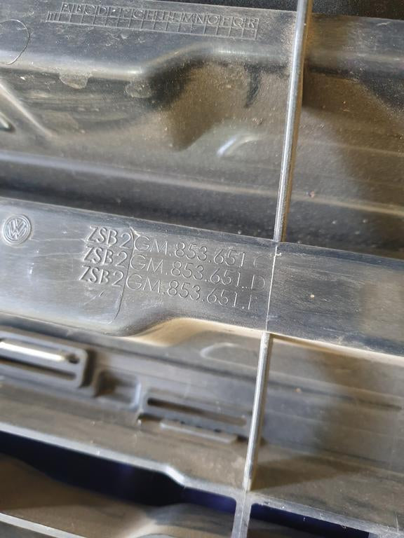 Volkswagen T-Cross R-Line Radiator Grille - Wear and Tear