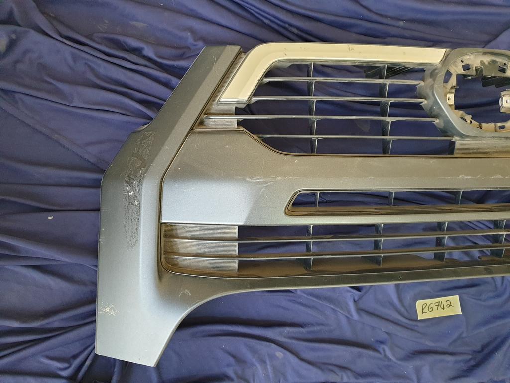 Toyota Hilux Radiator Grille - Light Wear and Tear