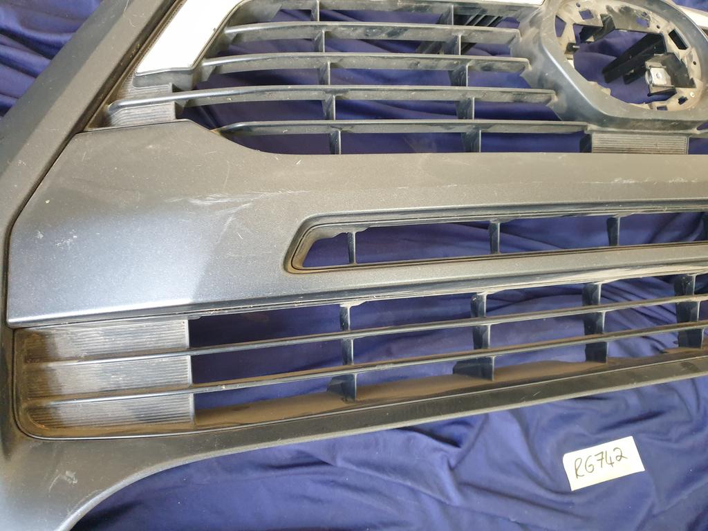 Toyota Hilux Radiator Grille - Light Wear and Tear